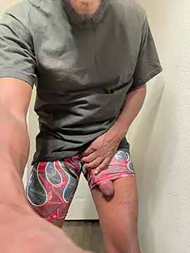 Snapshot of Mouththisbigdick chatting on 03-26-26, 01:33 Mouththisbigdick online show from 03-26-26, 01:33