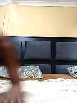 JuicyMilkyTizzy online show from 03-06-26, 08:44