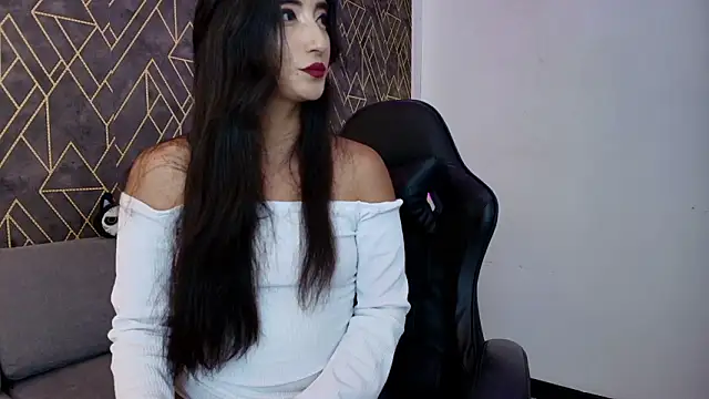 Snapshot of Tahara_Romanov chatting on 03-16-26, 02:43 Tahara Romanov online show from 03-16-26, 02:43