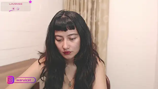 Laury uri online show from 03-12-26, 12:28