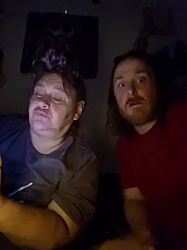 Snapshot of SpnzTnT chatting on 01-13-26, 04:18 SpnzTnT online show from 01-13-26, 04:18