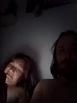 Snapshot of SpnzTnT chatting on 02-04-26, 09:15 SpnzTnT online show from 02-04-26, 09:15