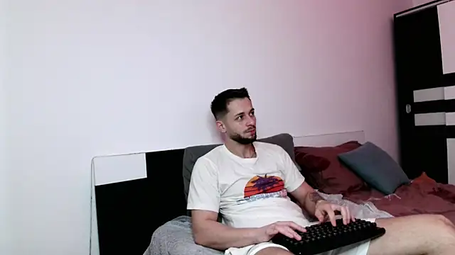 Snapshot of nicholasX1 chatting on 03-18-25, 12:36 nicholasX1 online show from 03-18-25, 12:36