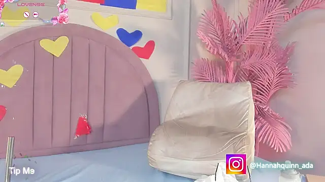 Hanaahquinn online show from 06-17-26, 01:12