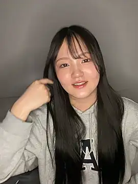 Snapshot of MinaKubo chatting on 04-06-26, 01:23 MinaKubo online show from 04-06-26, 01:23