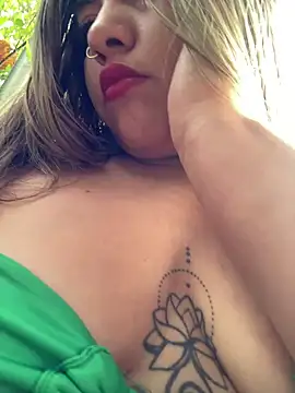 lunaxxx 69 online show from 08-05-26, 10:44
