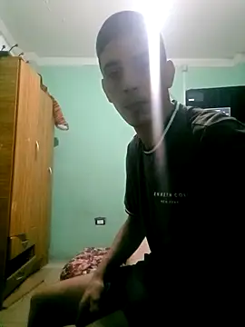 Snapshot of walterdsm chatting on 03-25-26, 10:05 walterdsm online show from 03-25-26, 10:05