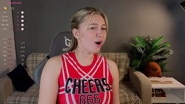 christie luv online show from 02-07-26, 11:14