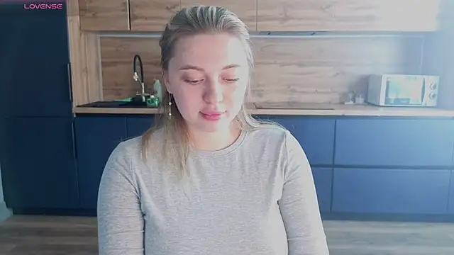 christie luv online show from 03-11-26, 12:55