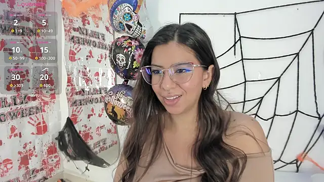 Snapshot of emilyy_cooperr chatting on 10-11-25, 12:15 emilyy cooperr online show from 10-11-25, 12:15