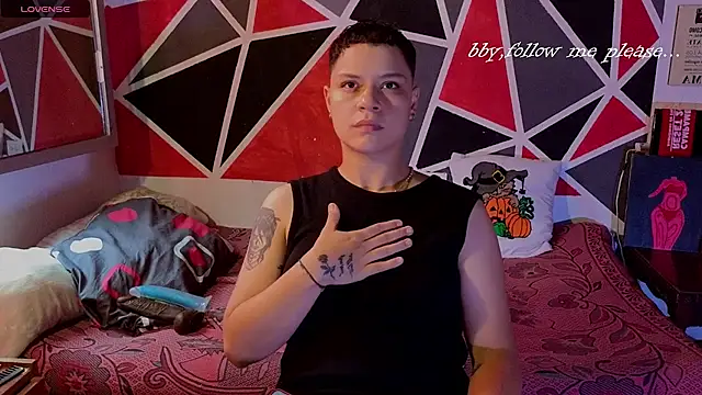 Snapshot of demimoore222 chatting on 11-03-25, 08:43 demimoore222 online show from 11-03-25, 08:43