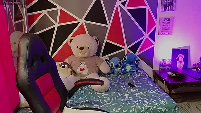 Snapshot of demimoore222 chatting on 01-09-26, 03:59 demimoore222 online show from 01-09-26, 03:59