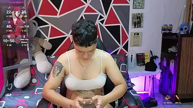 Snapshot of demimoore222 chatting on 01-15-26, 05:16 demimoore222 online show from 01-15-26, 05:16