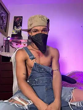 Snapshot of CRAZY-BOY99 chatting on 05-27-26, 12:51 CRAZY-BOY99 online show from 05-27-26, 12:51