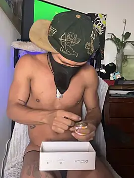 CRAZY-BOY99 online show from 07-19-26, 11:03