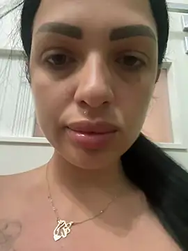 Snapshot of IrisRossie chatting on 07-21-26, 05:43 IrisRossie online show from 07-21-26, 05:43