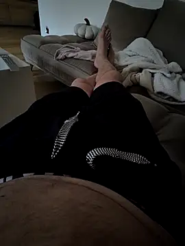 Snapshot of waldik083 chatting on 11-09-25, 07:06 waldik083 online show from 11-09-25, 07:06