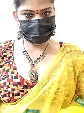 Snapshot of ashmitha chatting on 03-08-25, 08:46 ashmitha online show from 03-08-25, 08:46