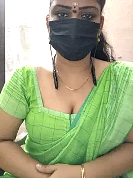 Snapshot of ashmitha chatting on 03-20-25, 06:20 ashmitha online show from 03-20-25, 06:20