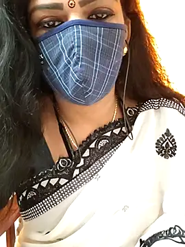Snapshot of ashmitha chatting on 09-28-25, 04:07 ashmitha online show from 09-28-25, 04:07