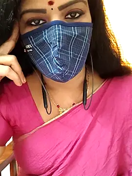 Snapshot of ashmitha chatting on 10-07-25, 03:04 ashmitha online show from 10-07-25, 03:04