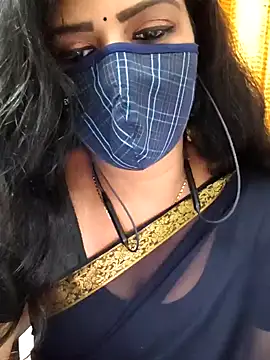 Snapshot of ashmitha chatting on 10-10-25, 04:17 ashmitha online show from 10-10-25, 04:17