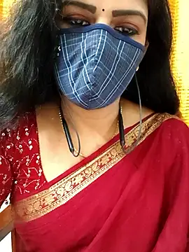 Snapshot of ashmitha chatting on 10-12-25, 05:01 ashmitha online show from 10-12-25, 05:01
