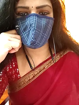 Snapshot of ashmitha chatting on 10-13-25, 06:35 ashmitha online show from 10-13-25, 06:35