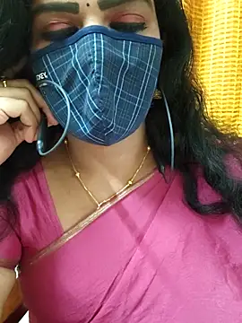 Snapshot of ashmitha chatting on 10-14-25, 03:57 ashmitha online show from 10-14-25, 03:57