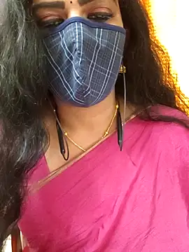 Snapshot of ashmitha chatting on 10-15-25, 04:01 ashmitha online show from 10-15-25, 04:01