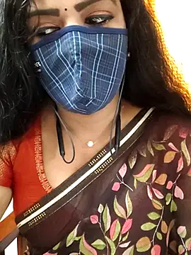 Snapshot of ashmitha chatting on 10-19-25, 06:14 ashmitha online show from 10-19-25, 06:14