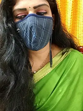 Snapshot of ashmitha chatting on 12-16-25, 09:20 ashmitha online show from 12-16-25, 09:20