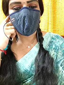 Snapshot of ashmitha chatting on 12-22-25, 05:54 ashmitha online show from 12-22-25, 05:54