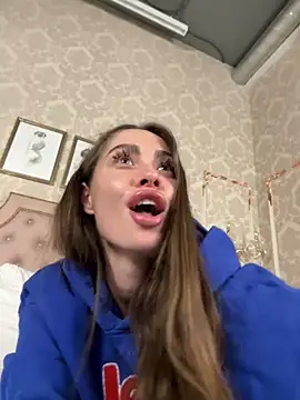 Snapshot of Amanda_River chatting on 03-07-25, 07:30 Amanda River online show from 03-07-25, 07:30