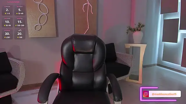 Snapshot of MaddisonCollins chatting on 02-05-26, 12:10 MaddisonCollins online show from 02-05-26, 12:10