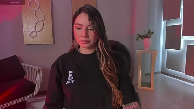 Snapshot of MaddisonCollins chatting on 02-07-26, 12:09 MaddisonCollins online show from 02-07-26, 12:09