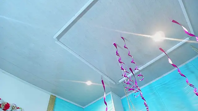 Mia Montess online show from 02-09-26, 01:04