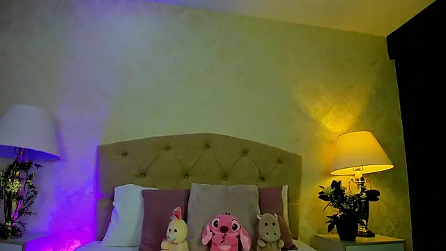 Mia Montess online show from 04-30-26, 12:44