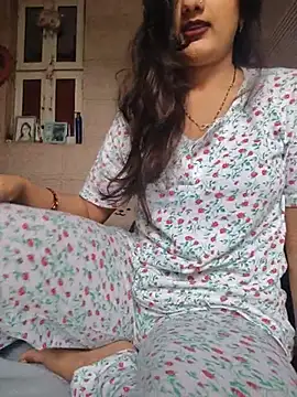Snapshot of Miss_Love25 chatting on 06-12-26, 05:28 Miss Love25 online show from 06-12-26, 05:28