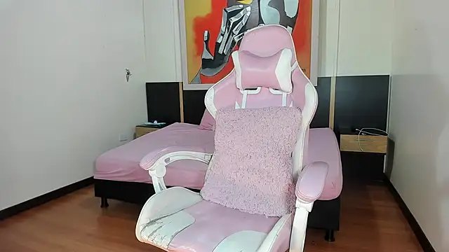 i am karoll online show from 11-18-25, 07:07