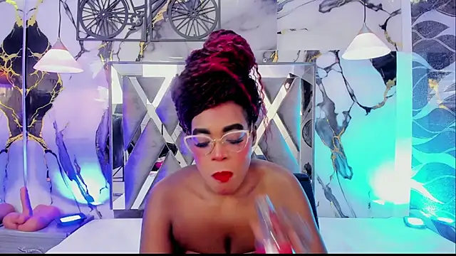 CandyMartinez  online show from 07-31-26, 07:35