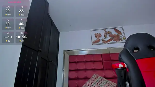 SaskiaGrendel online show from 04-28-26, 02:27