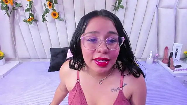 Snapshot of _Violeta_18 chatting on 09-27-25, 04:06 Violeta 18 online show from 09-27-25, 04:06