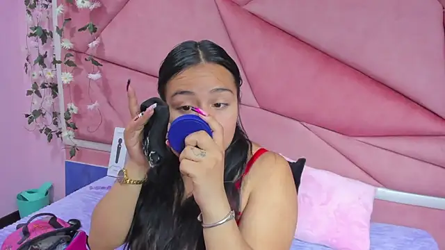 Snapshot of _Violeta_18 chatting on 10-10-25, 03:05 Violeta 18 online show from 10-10-25, 03:05