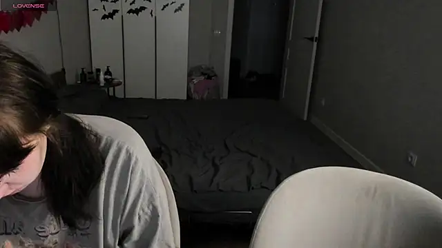 Snapshot of JayMollyy chatting on 07-21-26, 04:20 JayMollyy online show from 07-21-26, 04:20