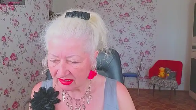 Maya Mayflower online show from 05-23-26, 03:23