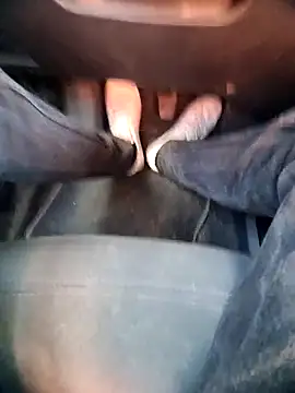 Snapshot of GM51-1988 chatting on 09-09-25, 03:22 GM51-1988 online show from 09-09-25, 03:22