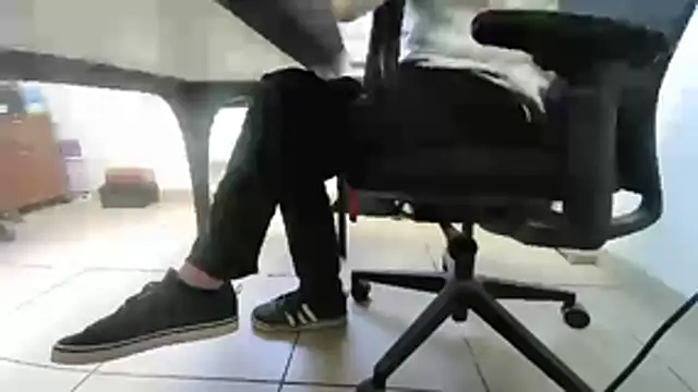 Snapshot of GM51-1988 chatting on 03-13-26, 12:23 GM51-1988 online show from 03-13-26, 12:23