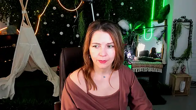 NicoleHitman online show from 03-30-26, 05:14