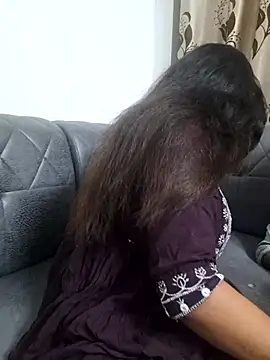 Snapshot of Decant_Ruhi143 chatting on 10-22-25, 05:24 Decant Ruhi143 online show from 10-22-25, 05:24